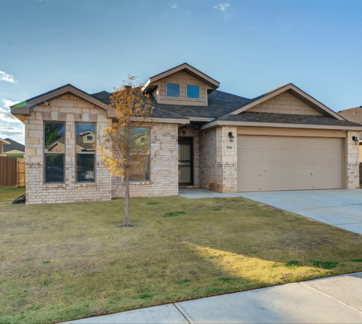 Lubbock House: 9808 Urbana Avenue