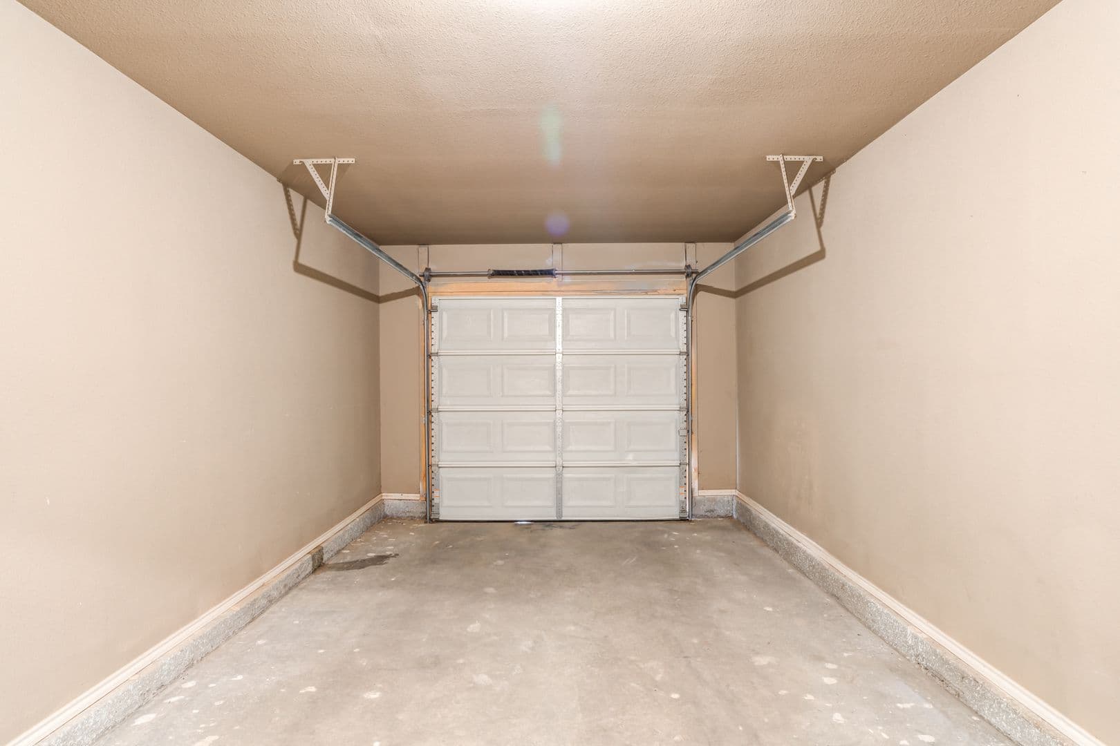 Lubbock House: 2223 E Main