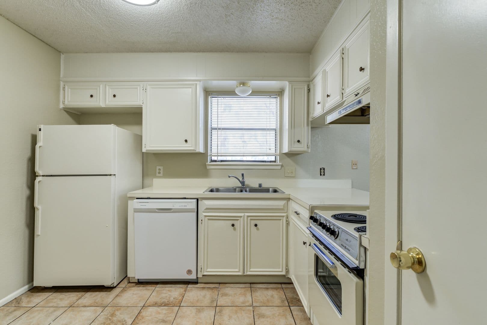 Lubbock Apartment: 4705 Albany Ave.