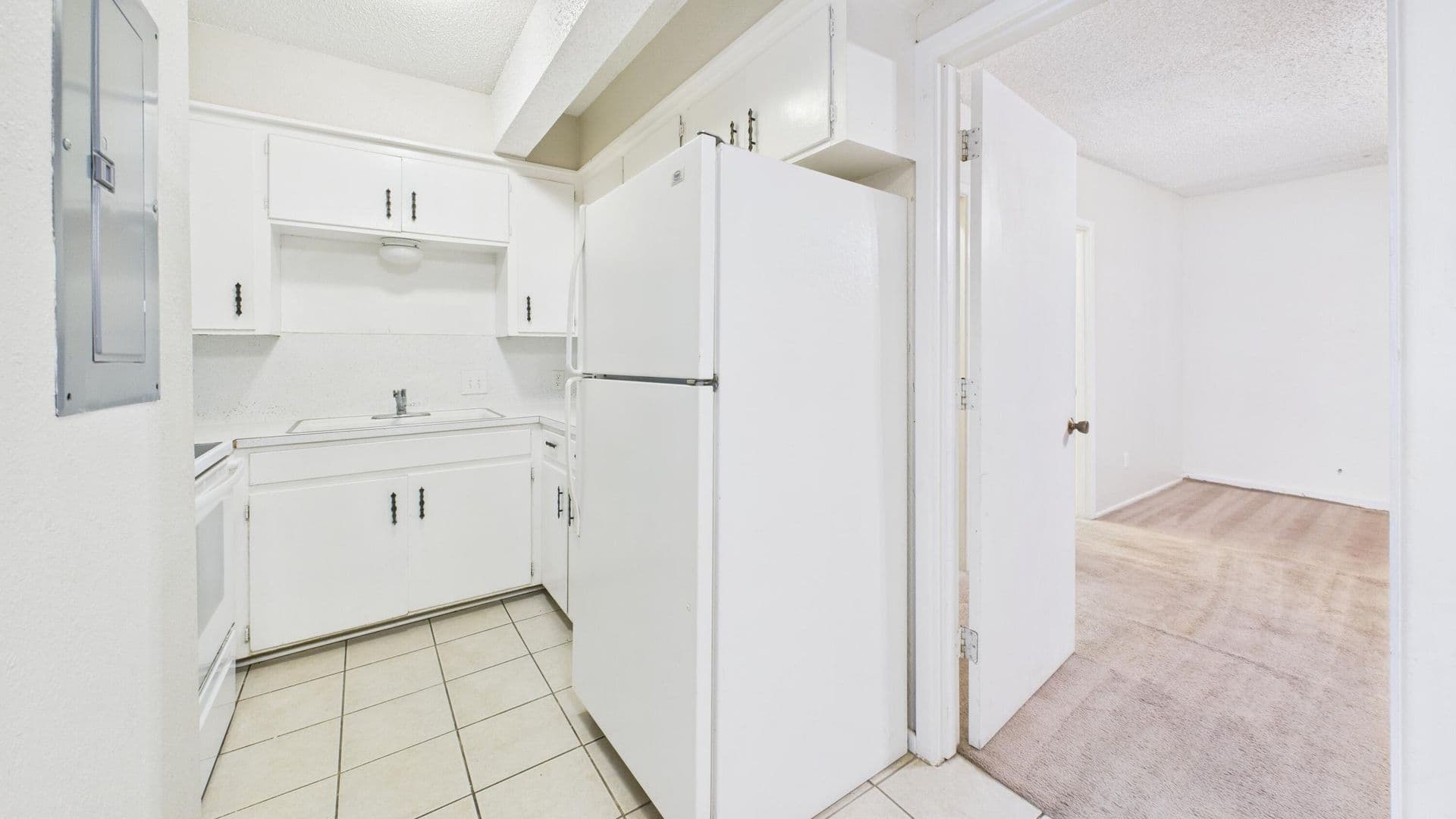 Lubbock Apartment: 2123 15th Street
