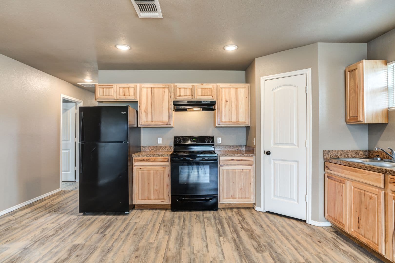 Lubbock House: 2223 E Main
