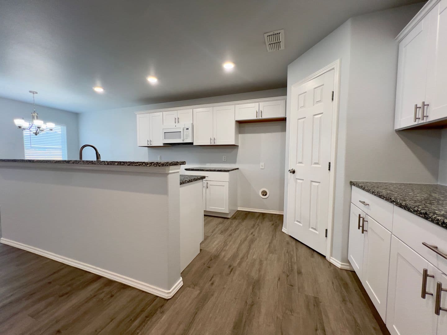 Lubbock House: 8622 10th Place