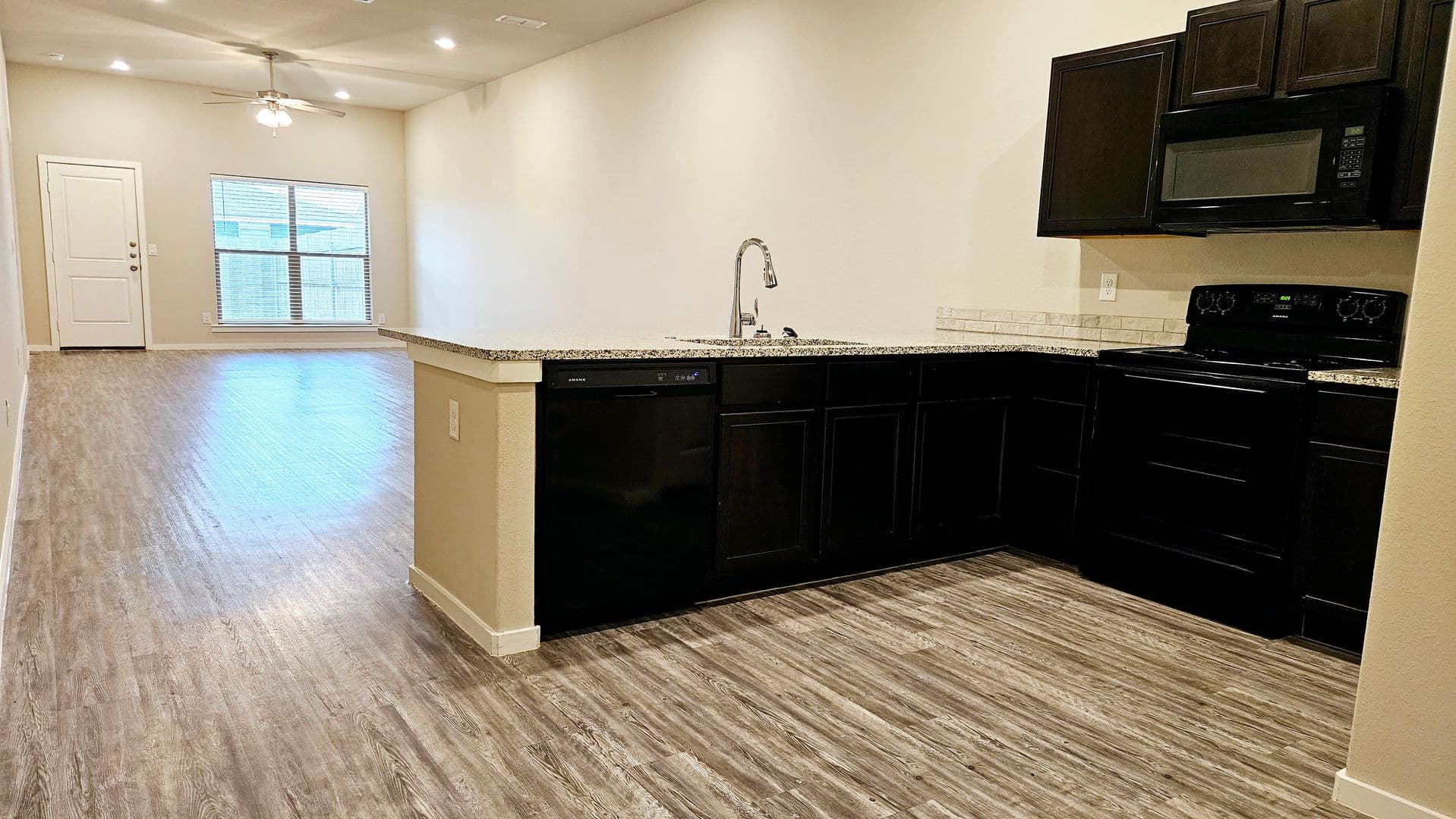 Lubbock Multiplex: 1623 133rd Street - B