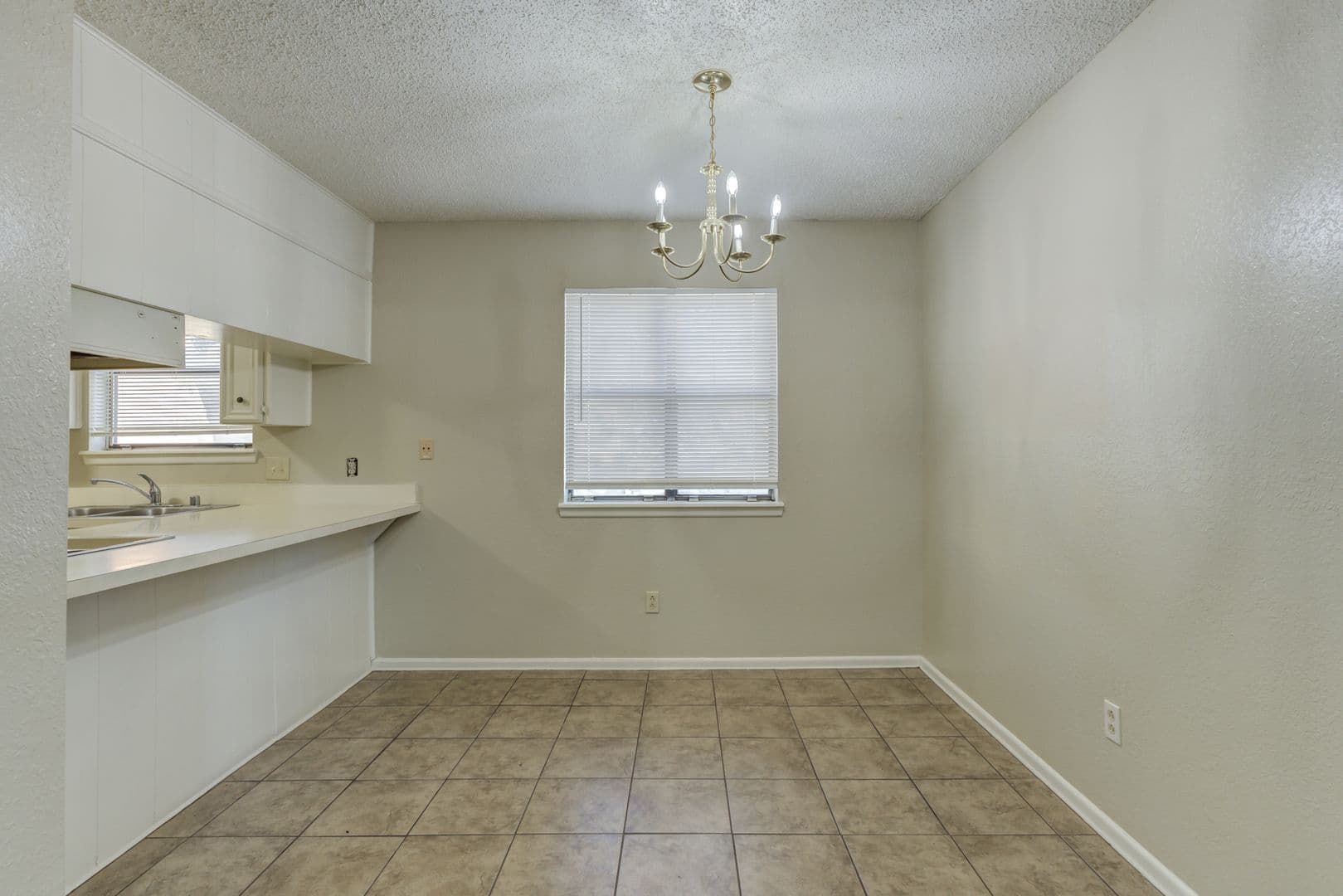 Lubbock Apartment: 4705 Albany Ave.