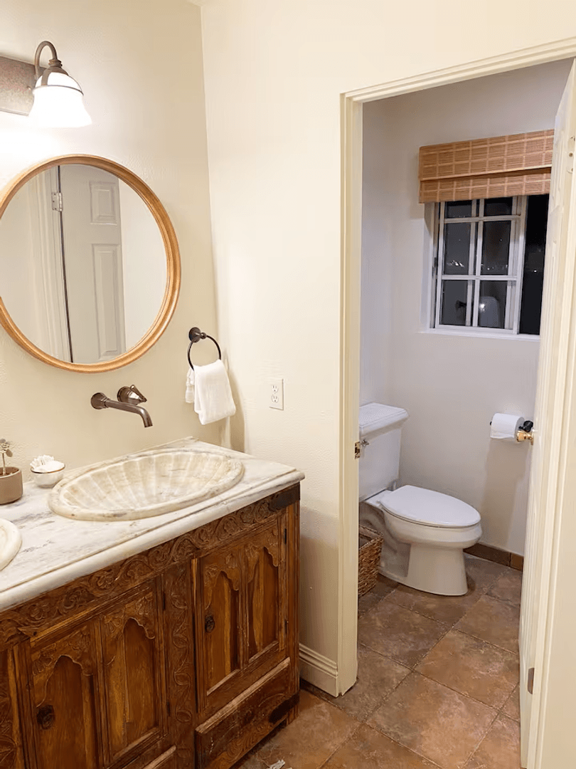 Encinitas Apartment: 513 3rd Street