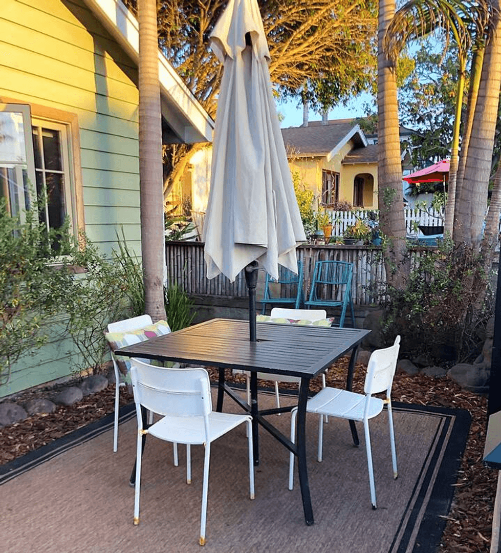 Encinitas Apartment: 513 3rd Street