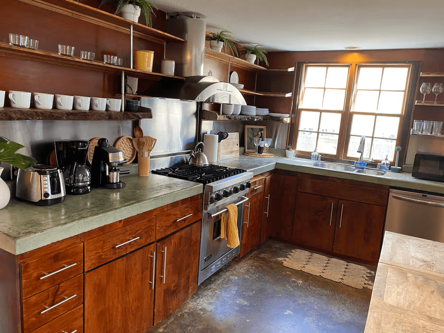 Encinitas Apartment: 513 3rd Street