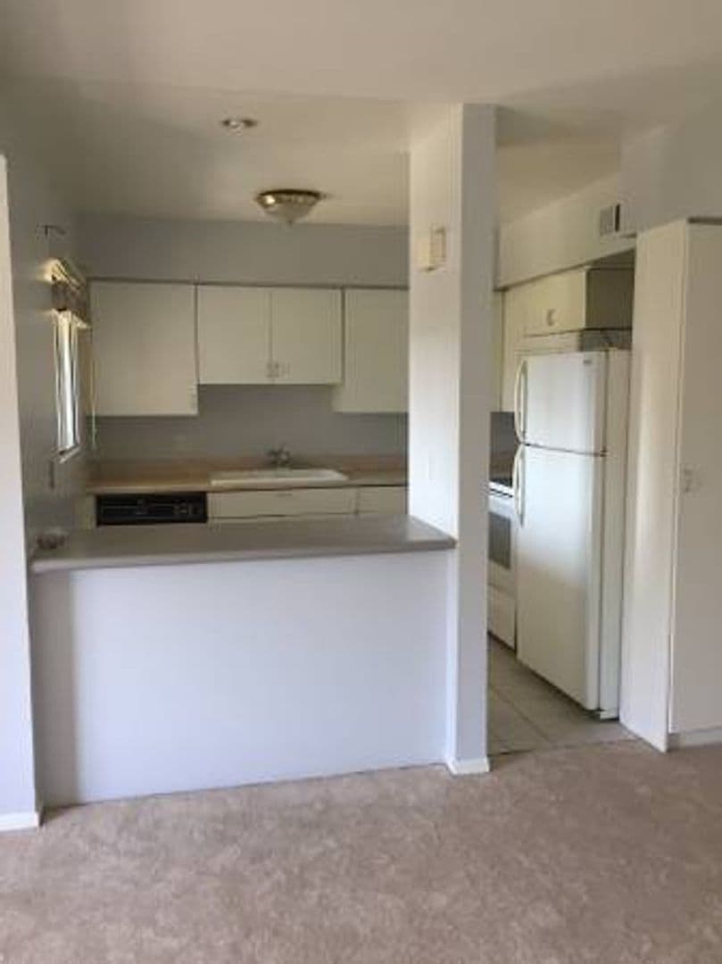 Tarzana Condo: 5644 Yolanda Ave