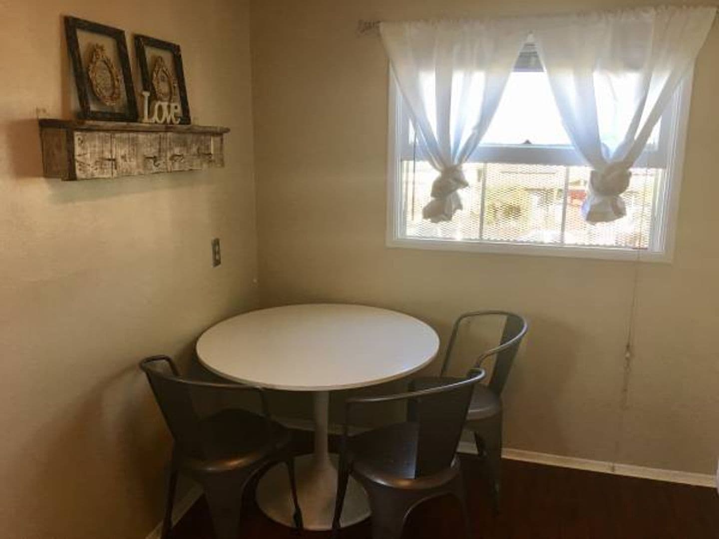 Encinitas House: 712 3rd Street