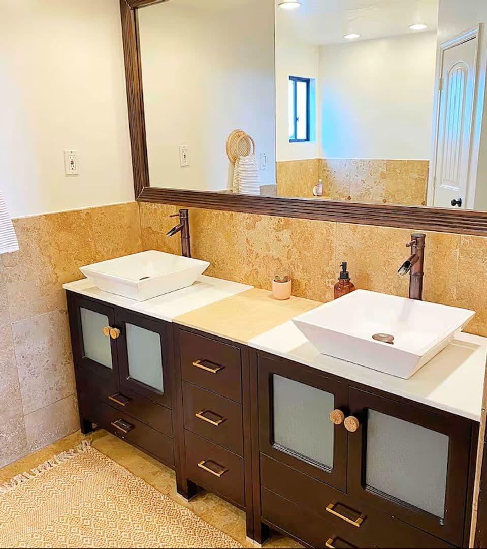 Encinitas House: 837 4th Street