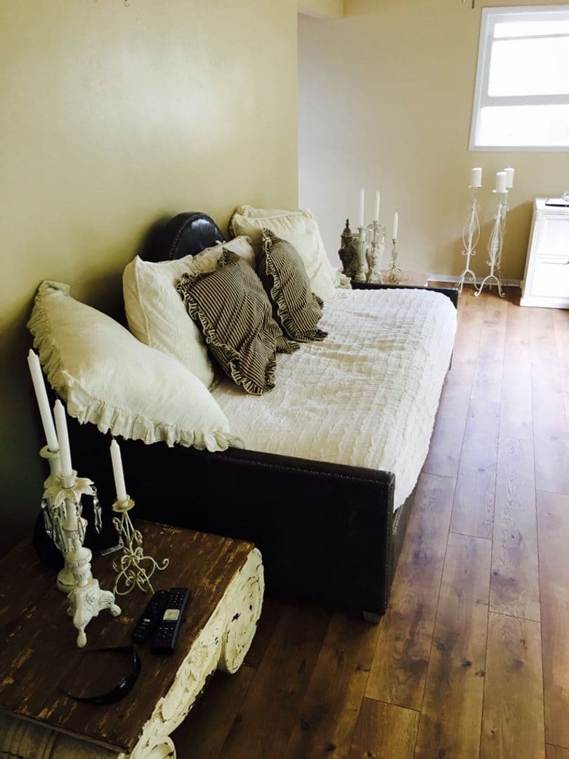 Encinitas House: 712 3rd Street