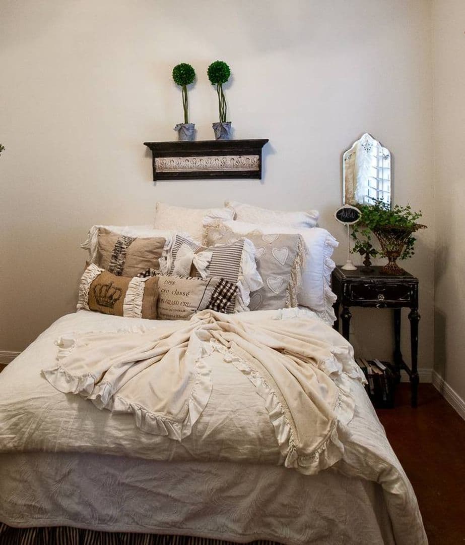 Encinitas House: 712 3rd Street