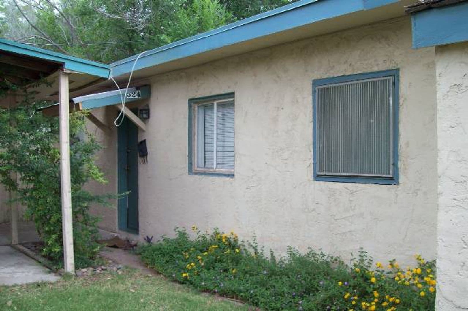 Tempe House: 524 W Howe