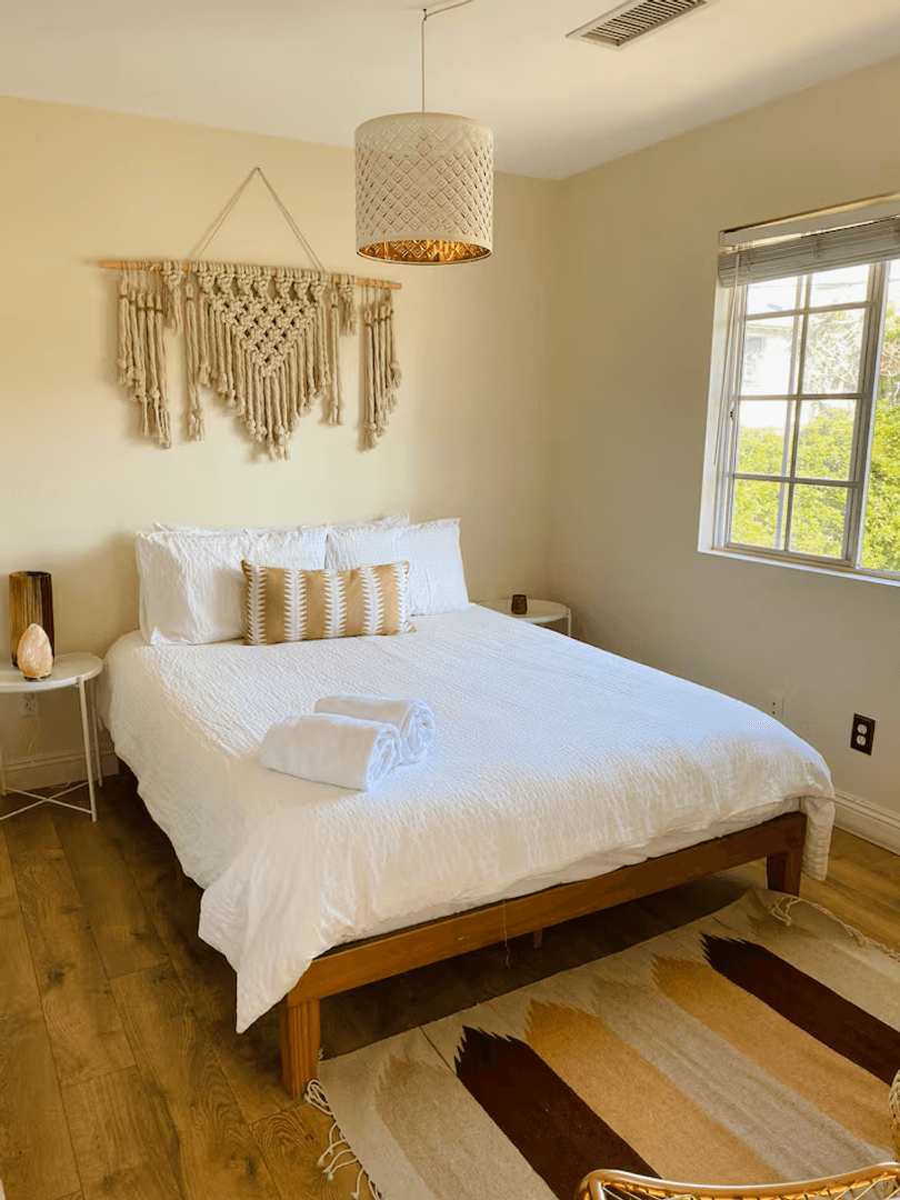 Encinitas Apartment: 513 3rd Street