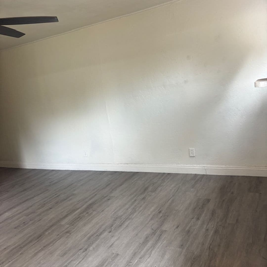 Tempe House: 1215 S Farmer