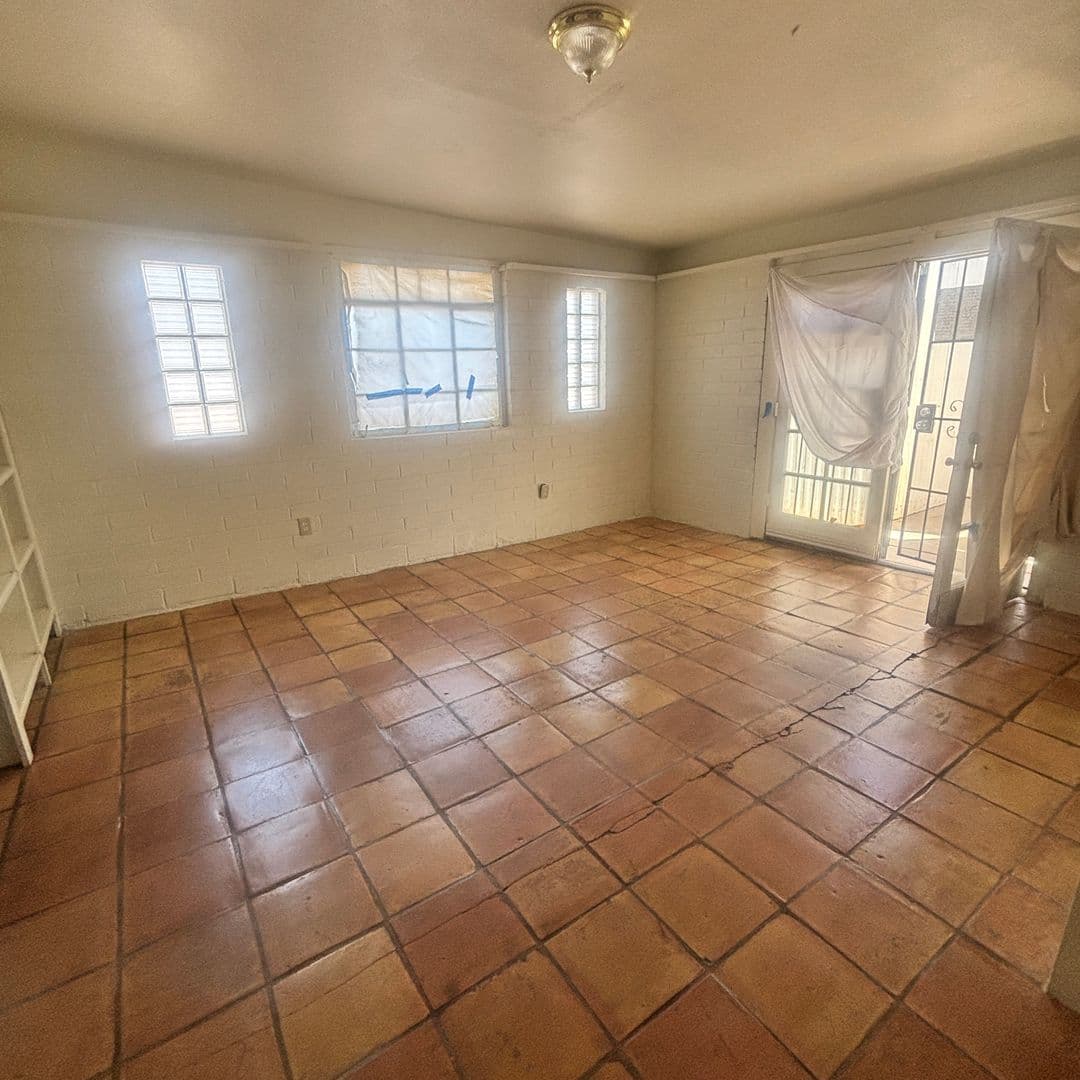 Tempe Apartment: 1409 S Mill