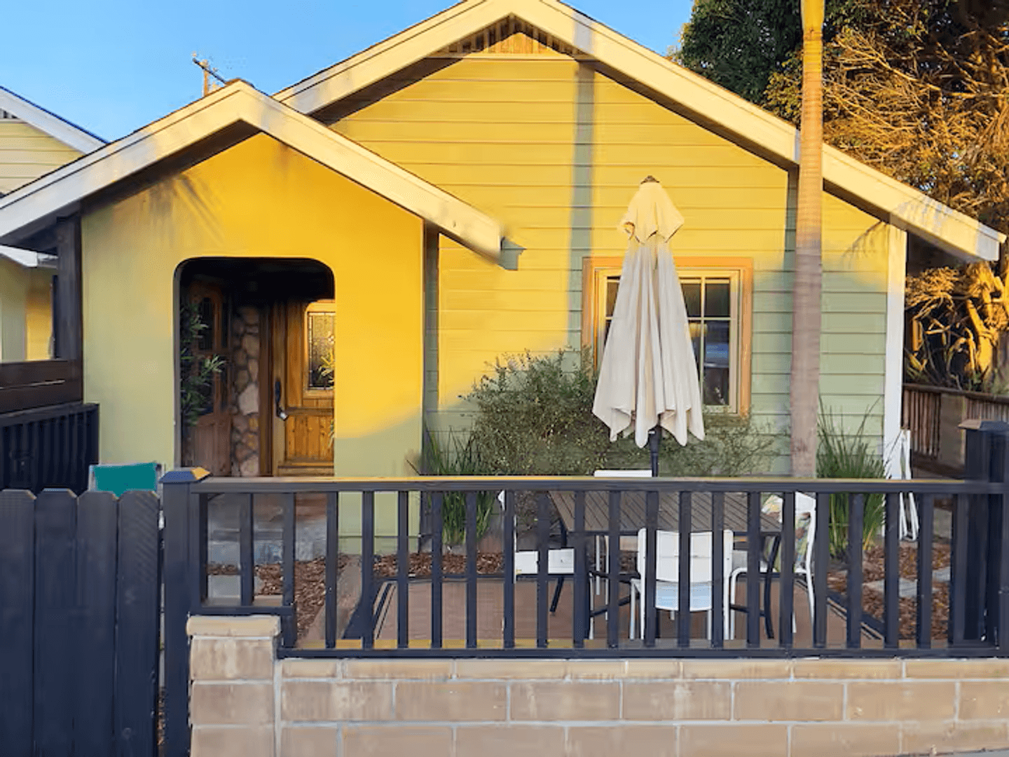 Encinitas Apartment: 513 3rd Street