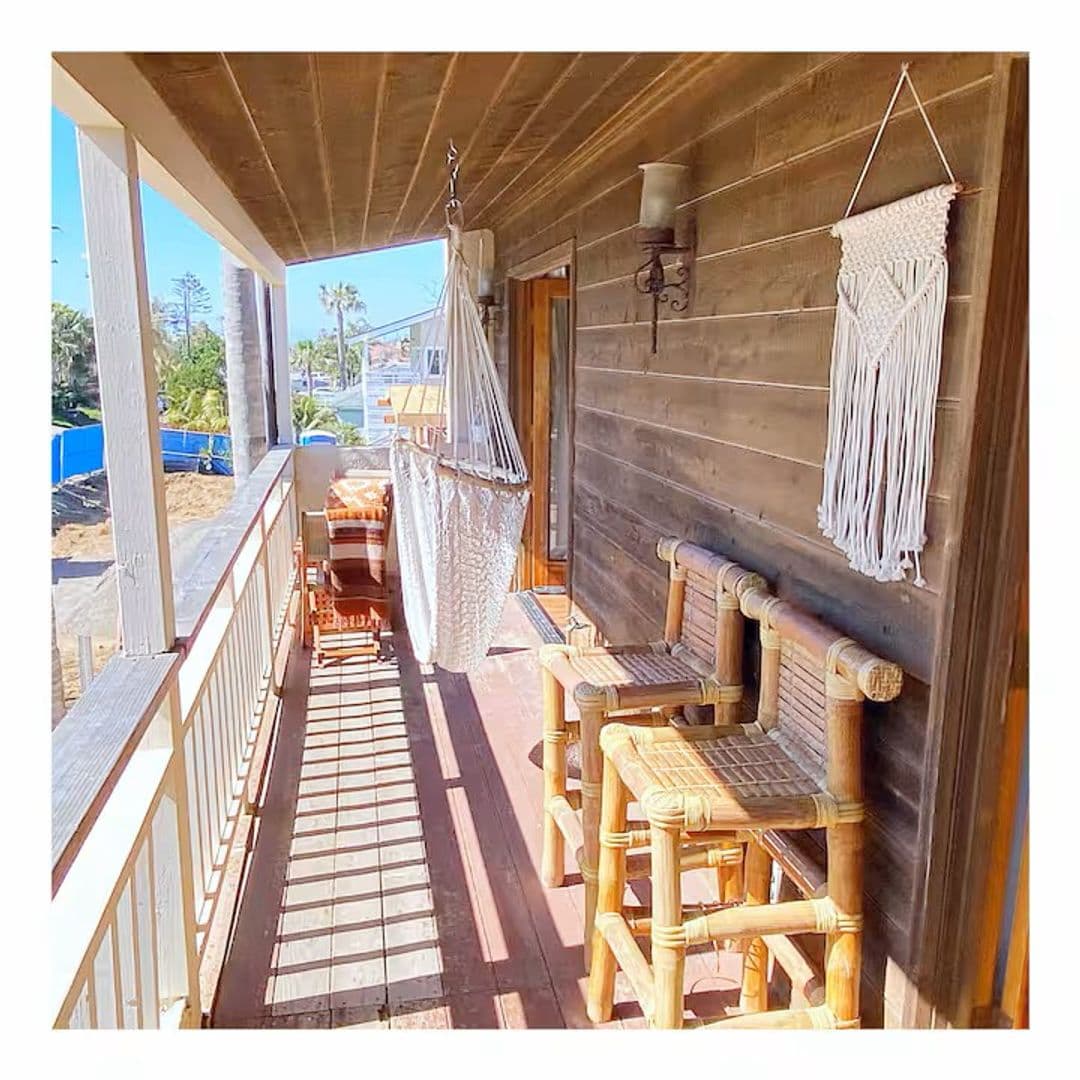 Encinitas House: 837 4th Street