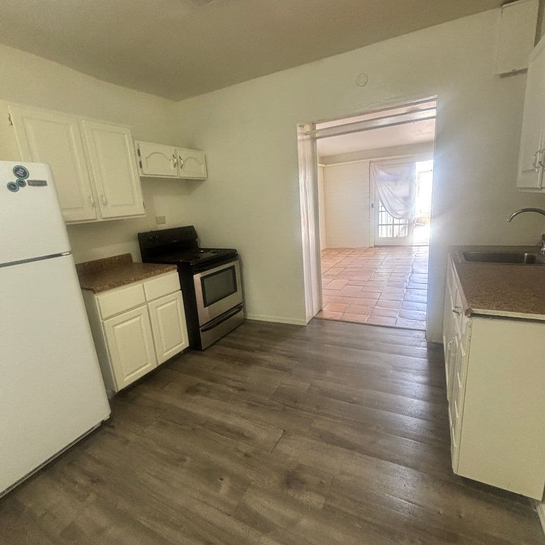 Tempe Apartment: 1409 S Mill