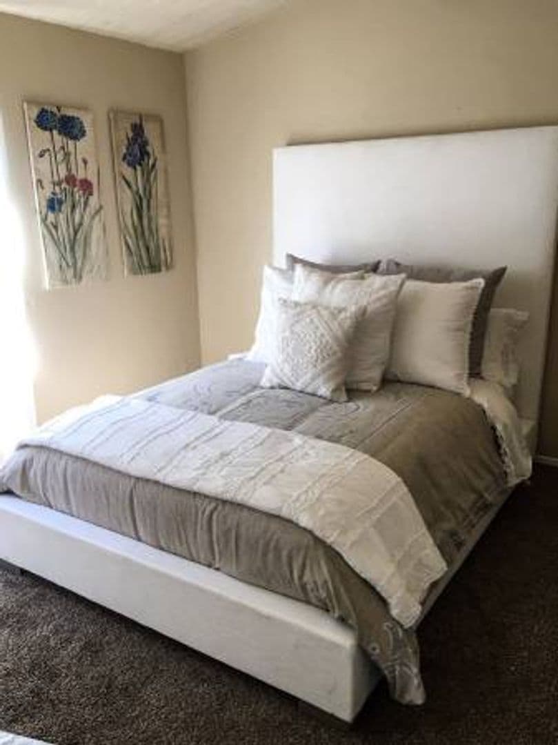 Encinitas House: 712 3rd Street