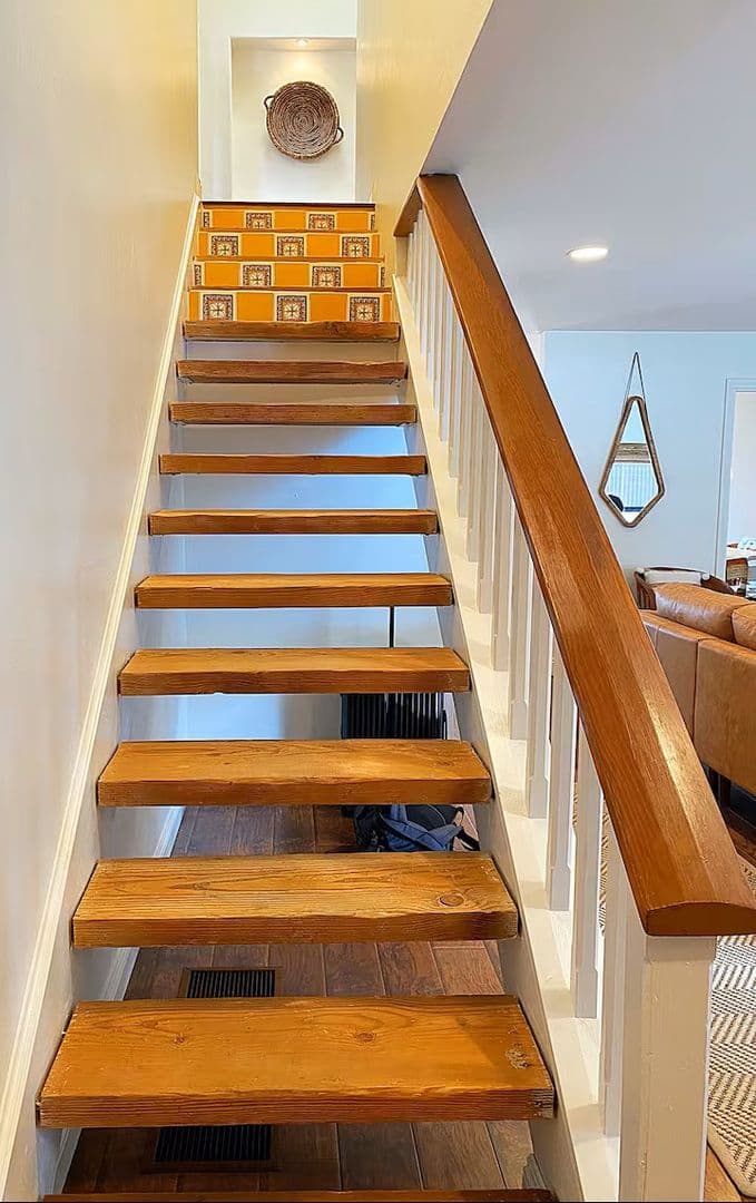 Encinitas House: 837 4th Street