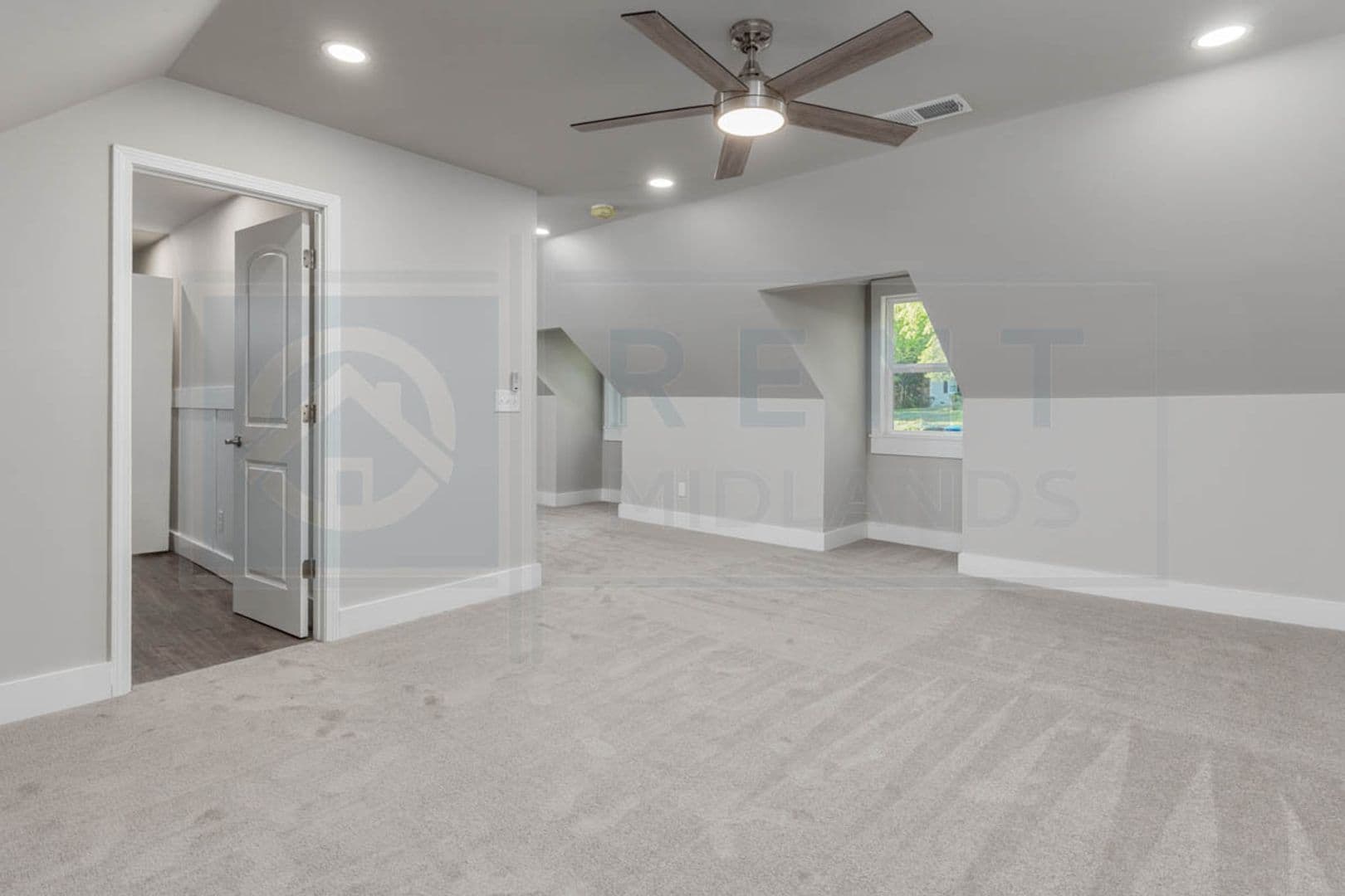 Columbia House: 2903 Trenholm Rd