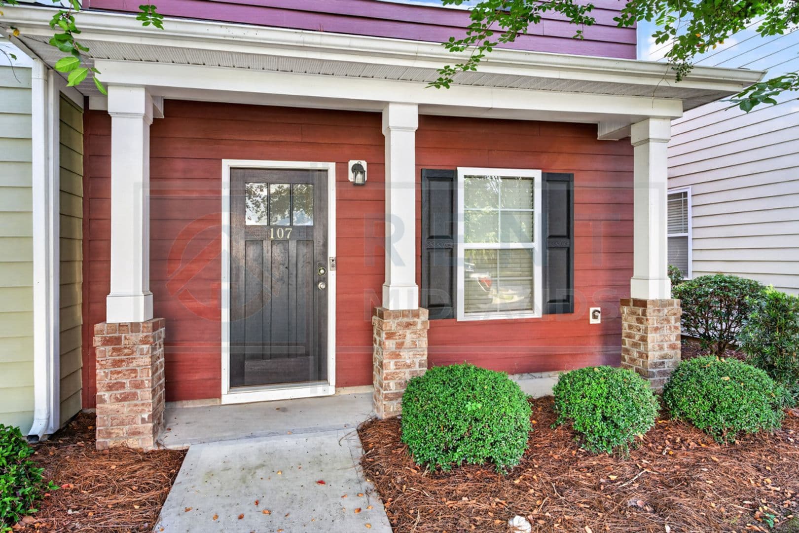 Columbia House: 107 Top Forest Drive