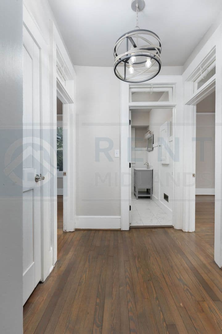 Columbia House: 2903 Trenholm Rd
