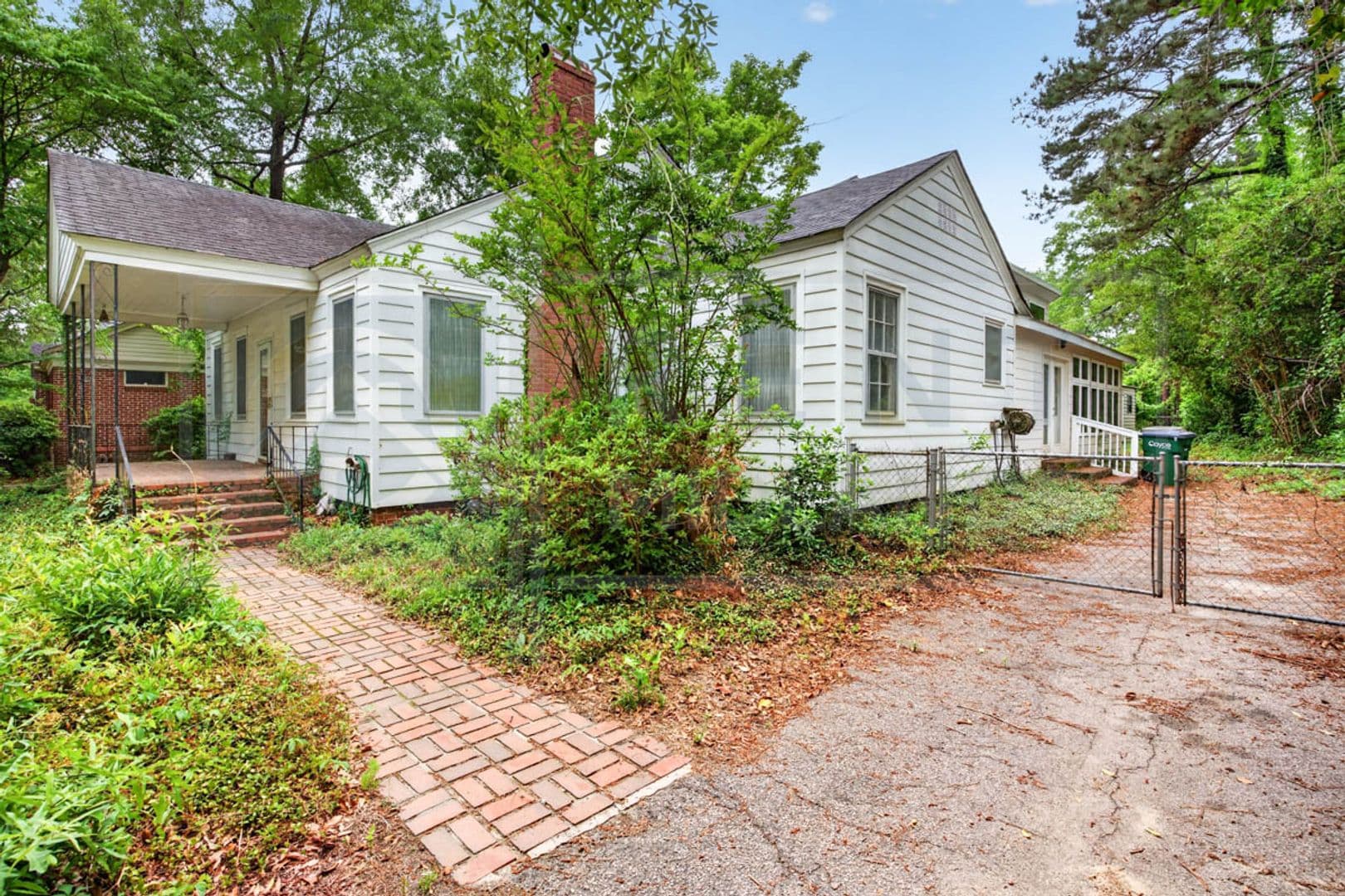 Cayce House: 1232 Axtell Dr