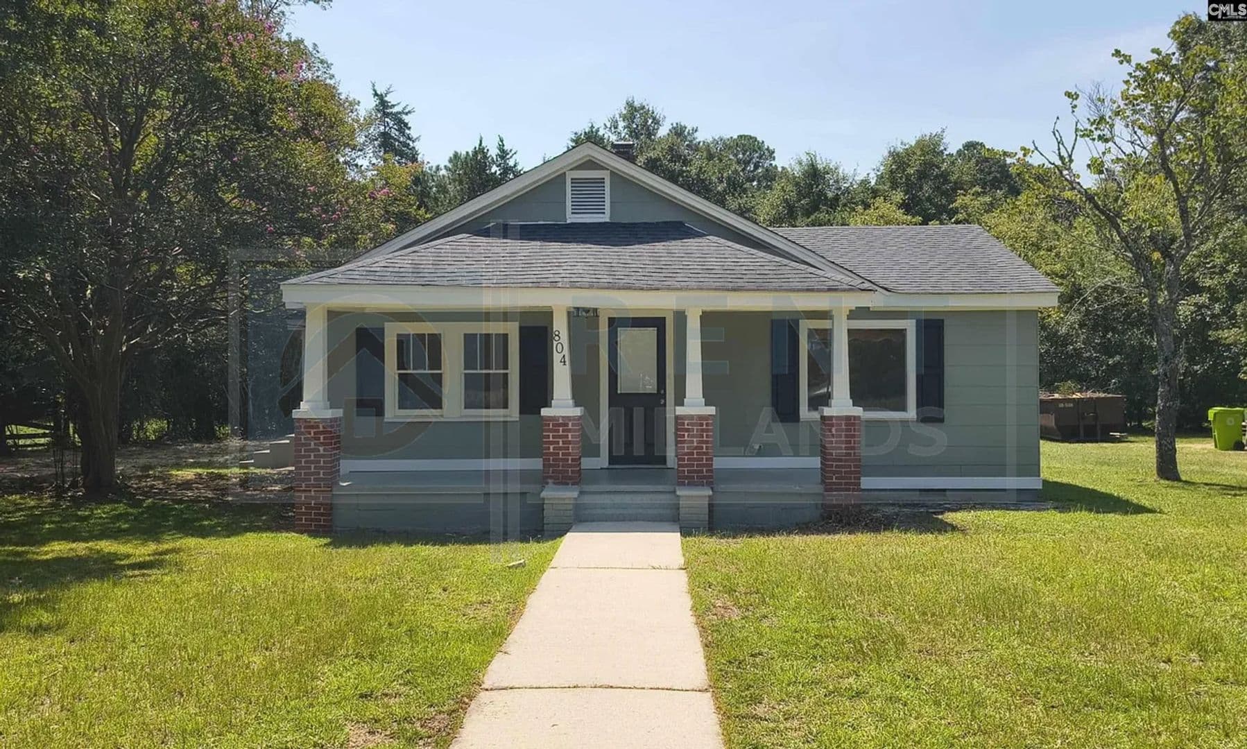 Blythewood House: 804 Sandfield Rd