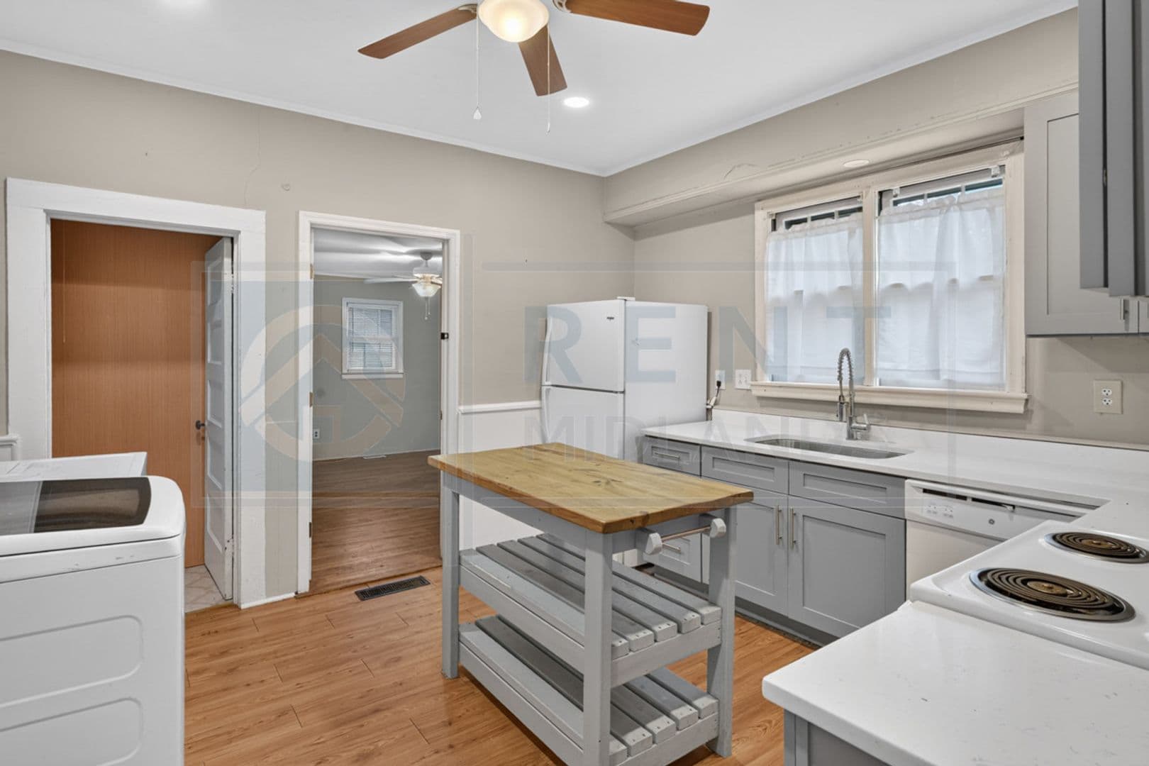 Columbia Townhome: 840 Ohio St