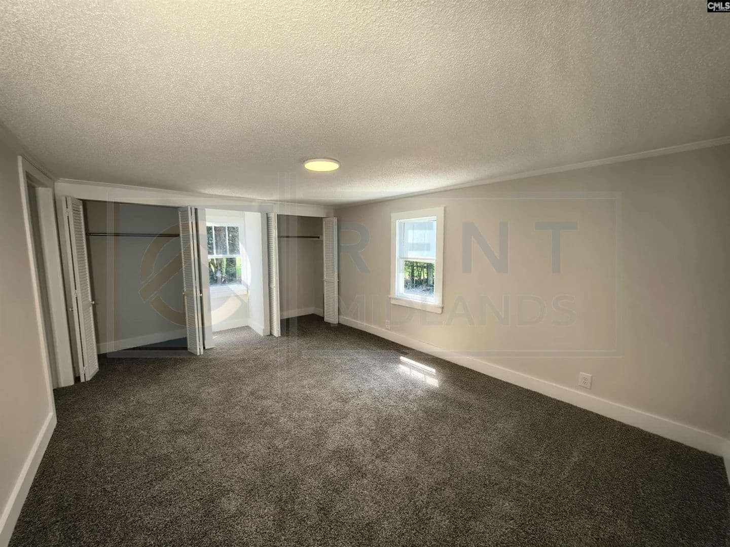 Blythewood House: 804 Sandfield Rd