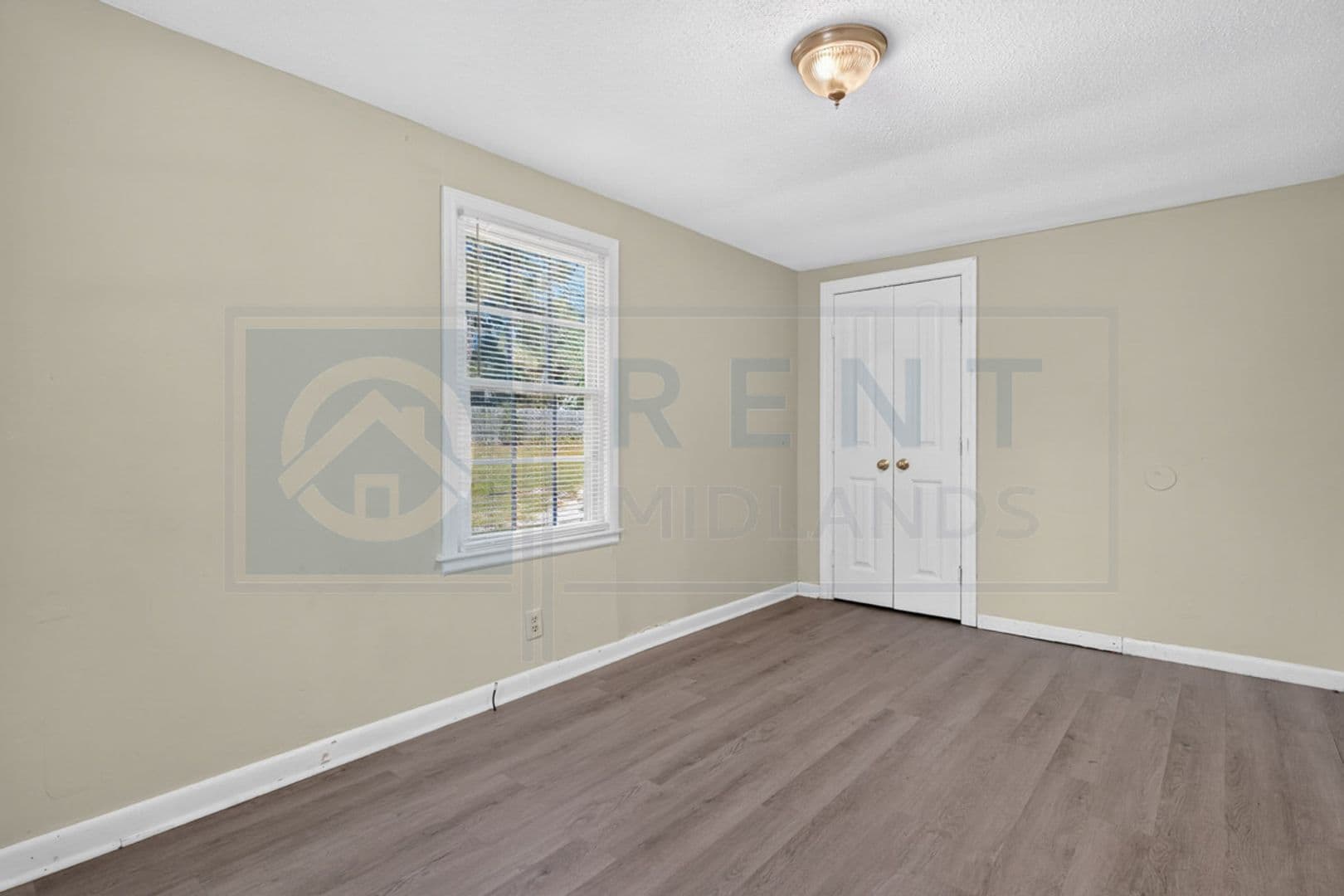 Columbia House: 501 Fore Ave