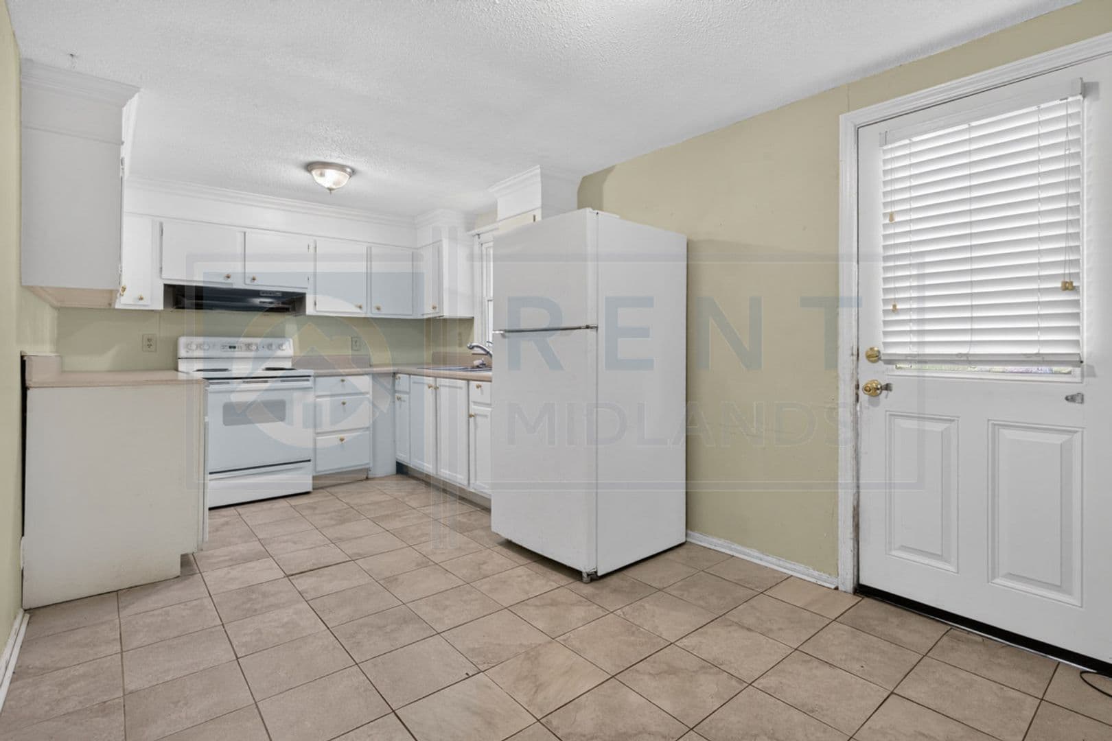 Columbia House: 501 Fore Ave