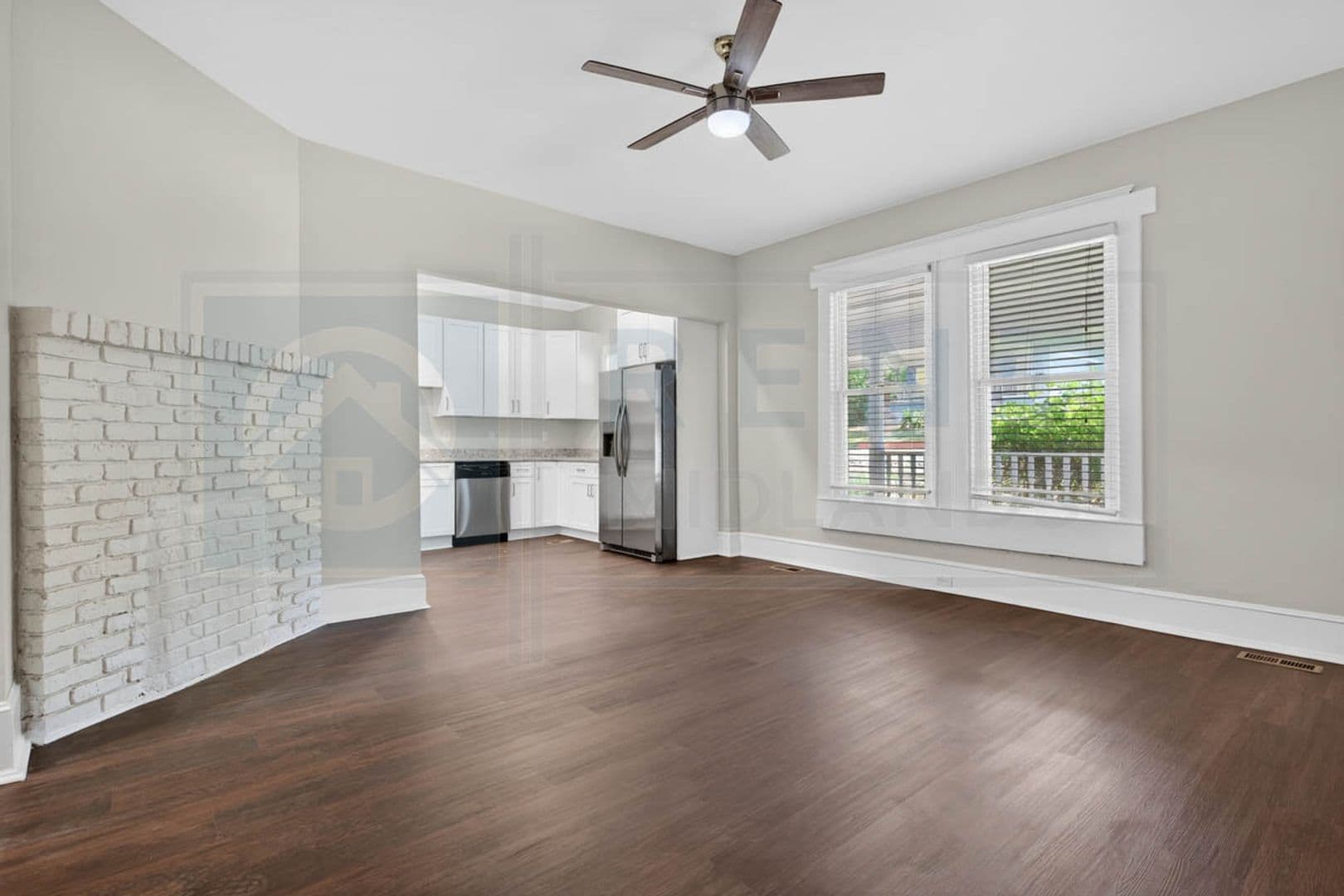 Columbia Apartment: 2901 Park St.