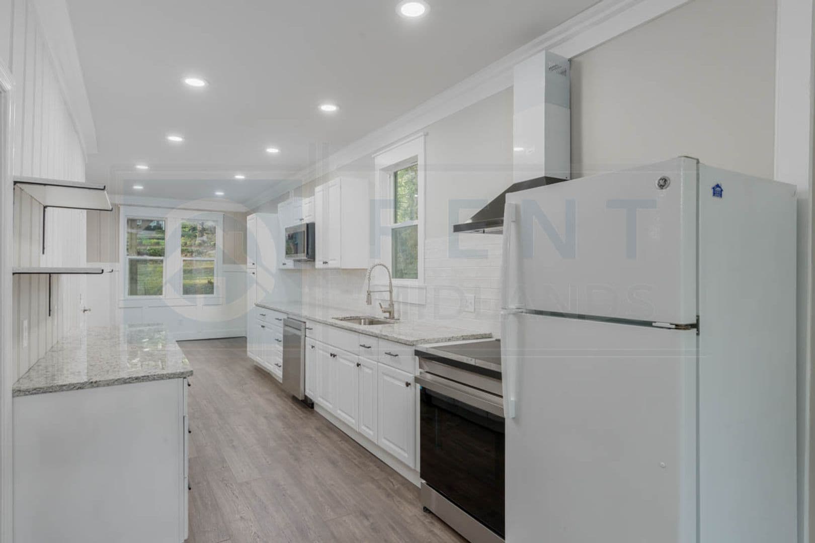 Columbia House: 2903 Trenholm Rd