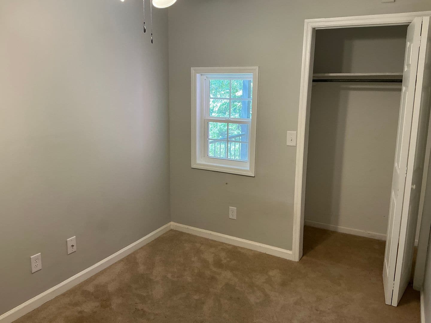 Columbia Apartment: 1005 Piney Woods Rd.