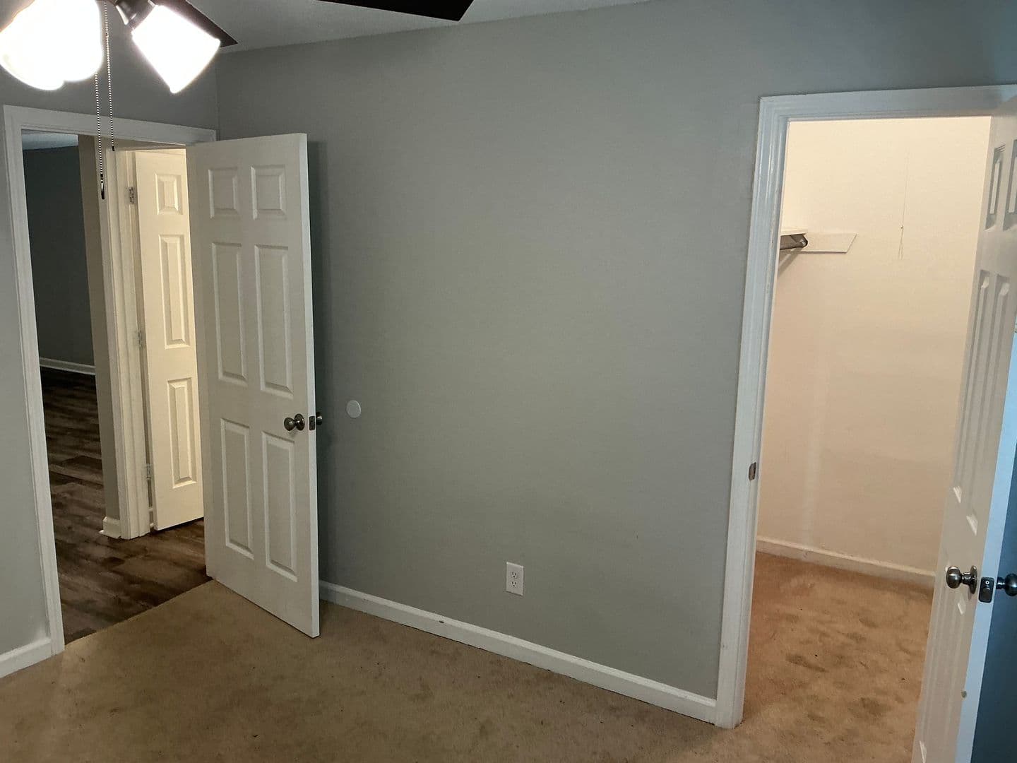 Columbia Apartment: 1005 Piney Woods Rd.