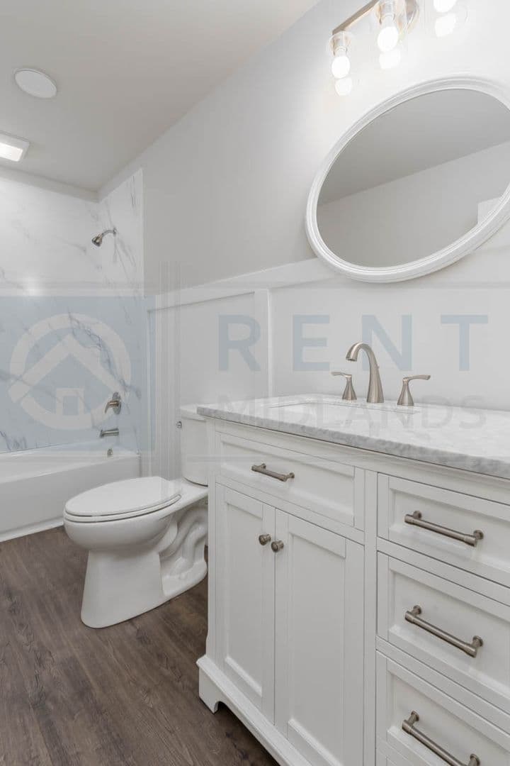 Columbia House: 2903 Trenholm Rd