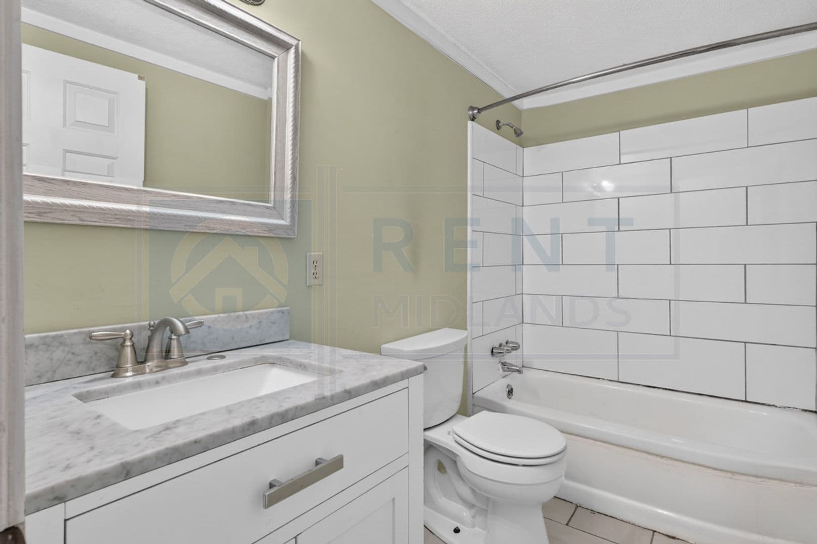 Columbia House: 501 Fore Ave