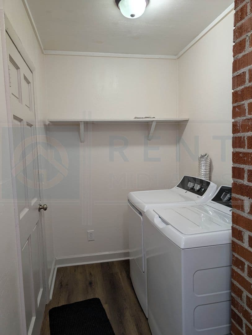 Cayce House: 2307 Vine St