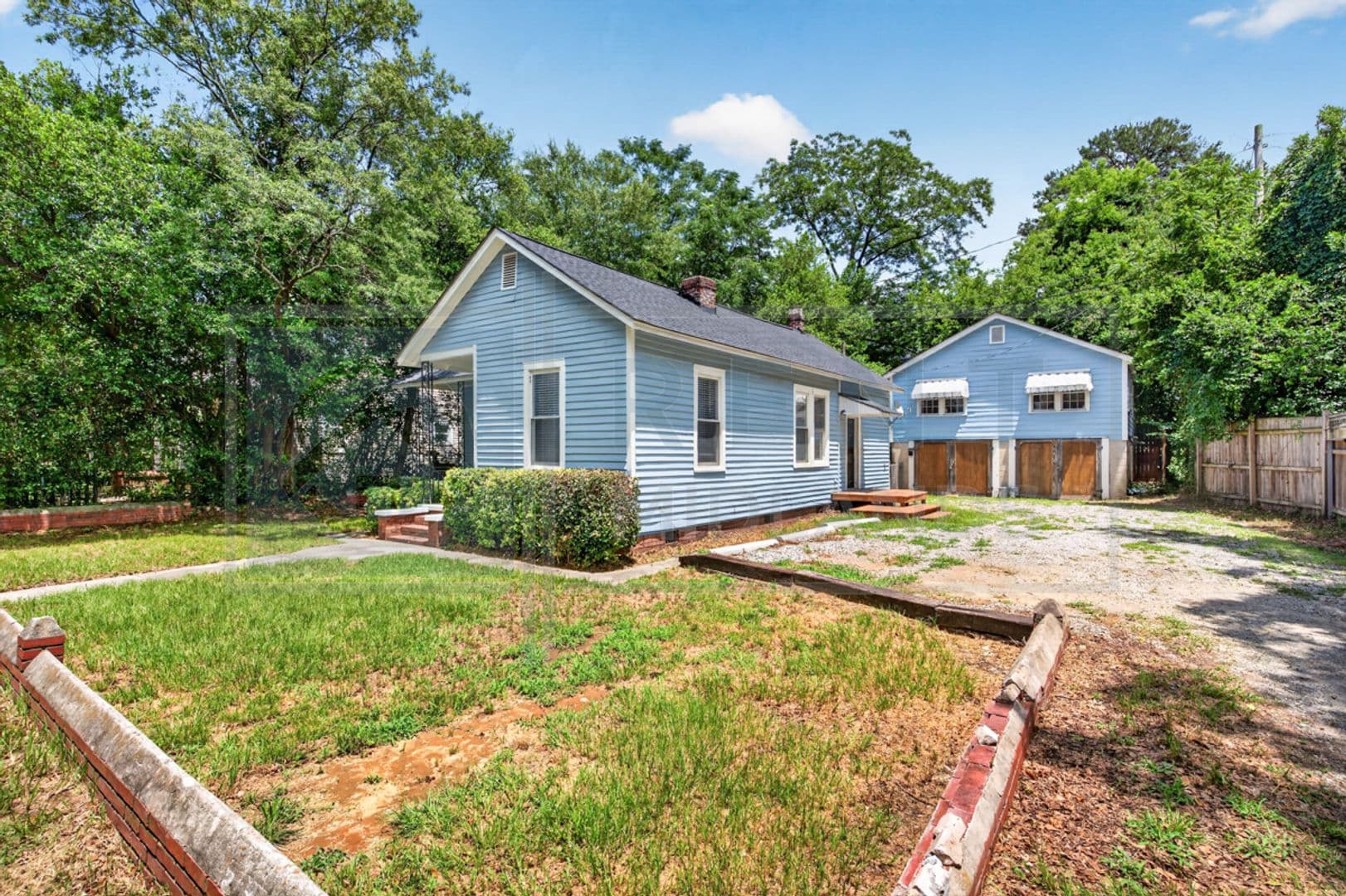 Columbia Townhome: 840 Ohio St