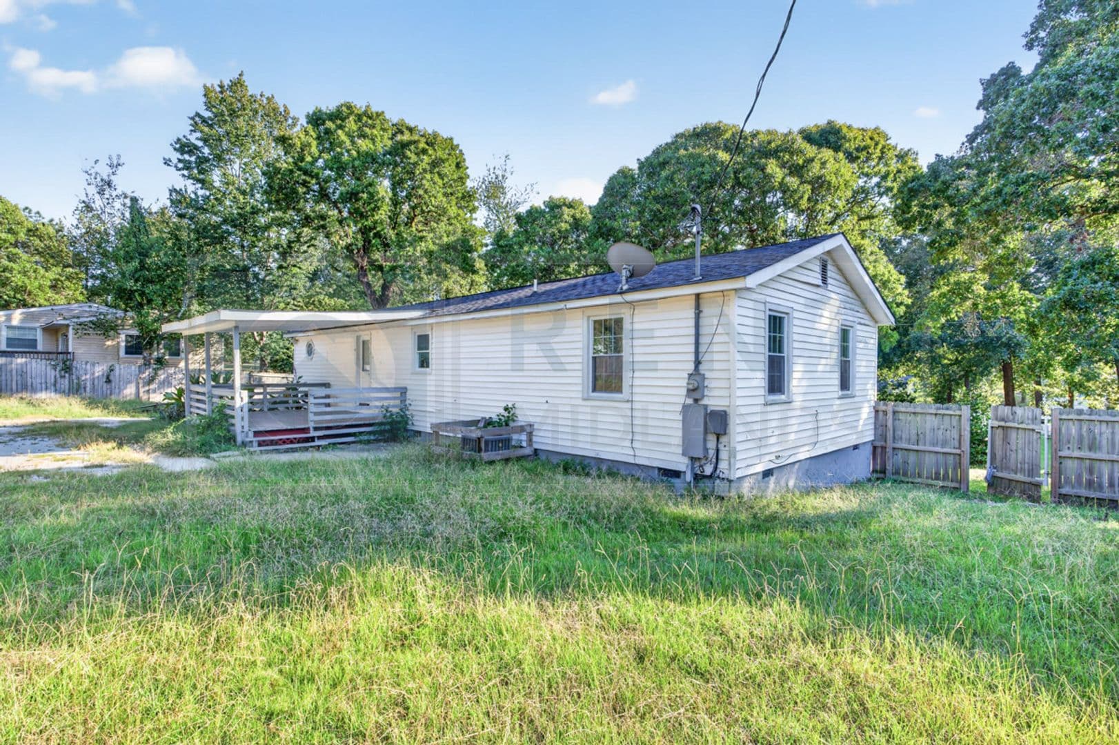 Columbia House: 501 Fore Ave