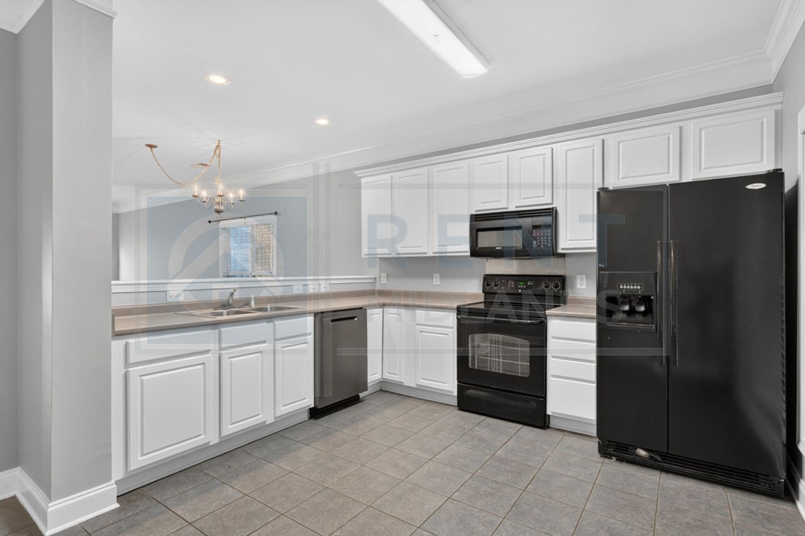 Columbia Townhome: 407 Hampton Forest Dr