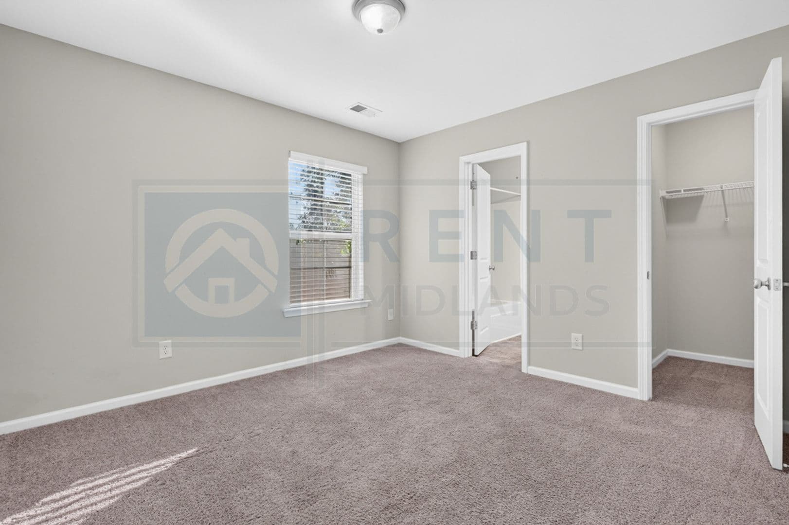 Columbia House: 107 Top Forest Drive