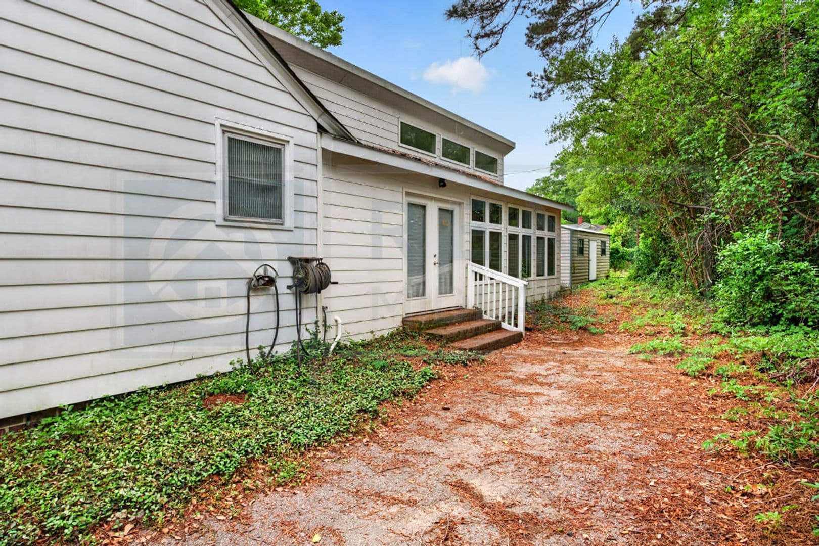 Cayce House: 1232 Axtell Dr