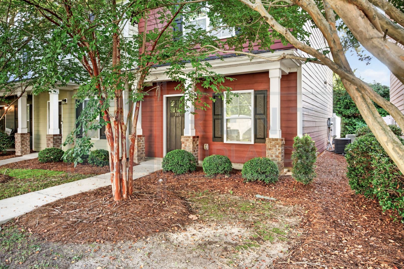 Columbia House: 107 Top Forest Drive