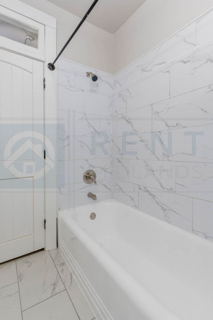 Columbia House: 2903 Trenholm Rd