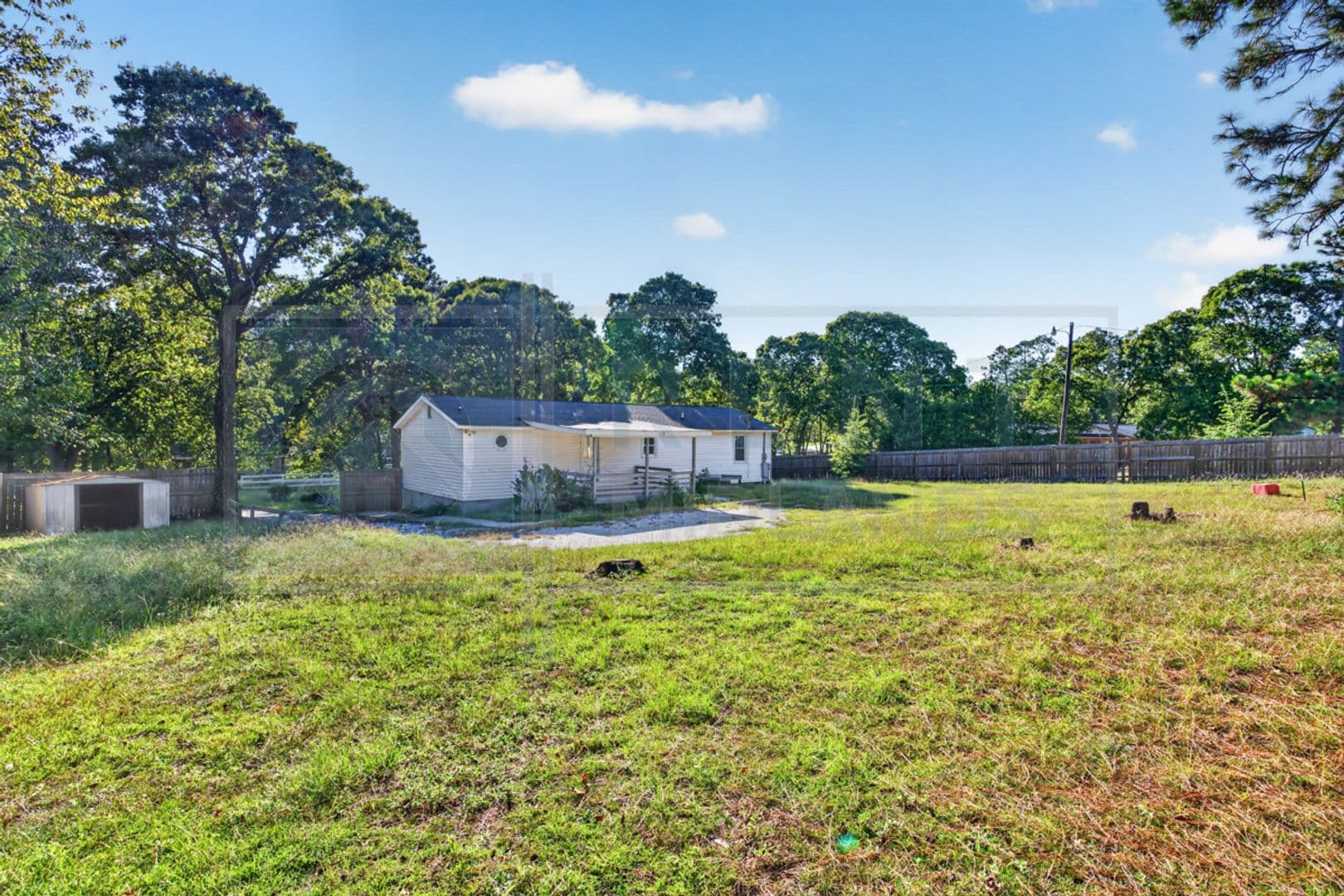 Columbia House: 501 Fore Ave