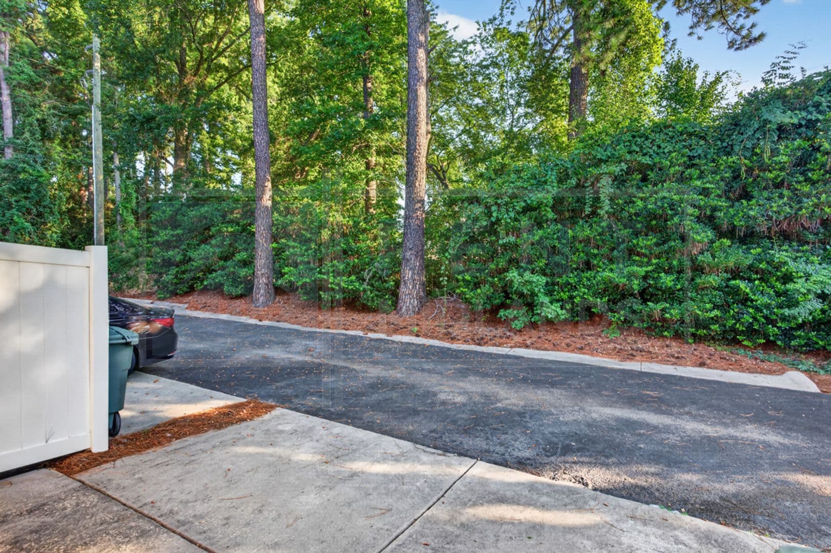 Columbia House: 107 Top Forest Drive
